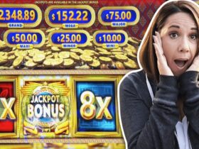 what triggers a jackpot on a slot machine